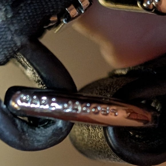 SOLD*******Marc Jacobs Stylish Black Crossbody Bag with A Colorful - Picture 8 of 9